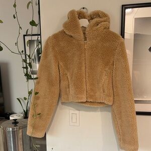 Alo yoga cropped Sherpa jacket